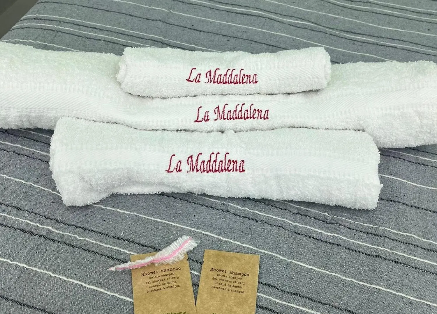 Appartamento La Maddalena House Aeroporto di Catania Fontana Rossa