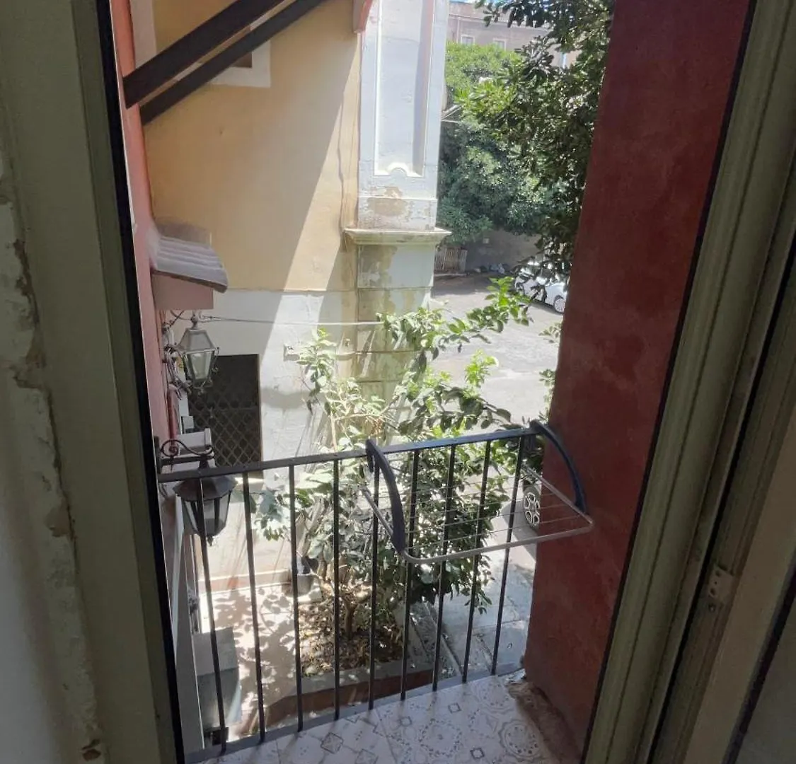 Appartamento La Maddalena House Aeroporto di Catania Fontana Rossa